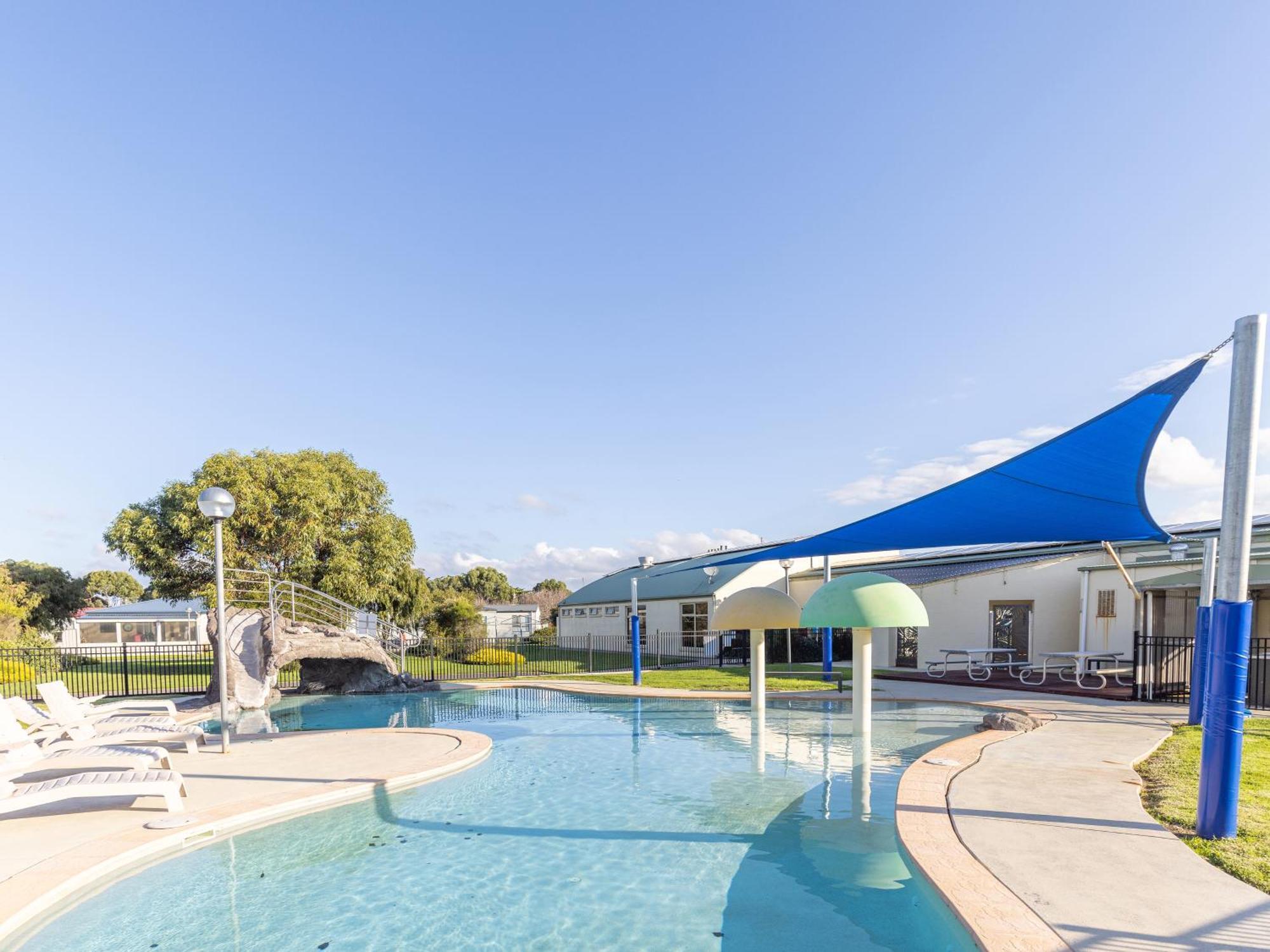 Nrma Warrnambool Riverside Holiday Park Eksteriør bilde