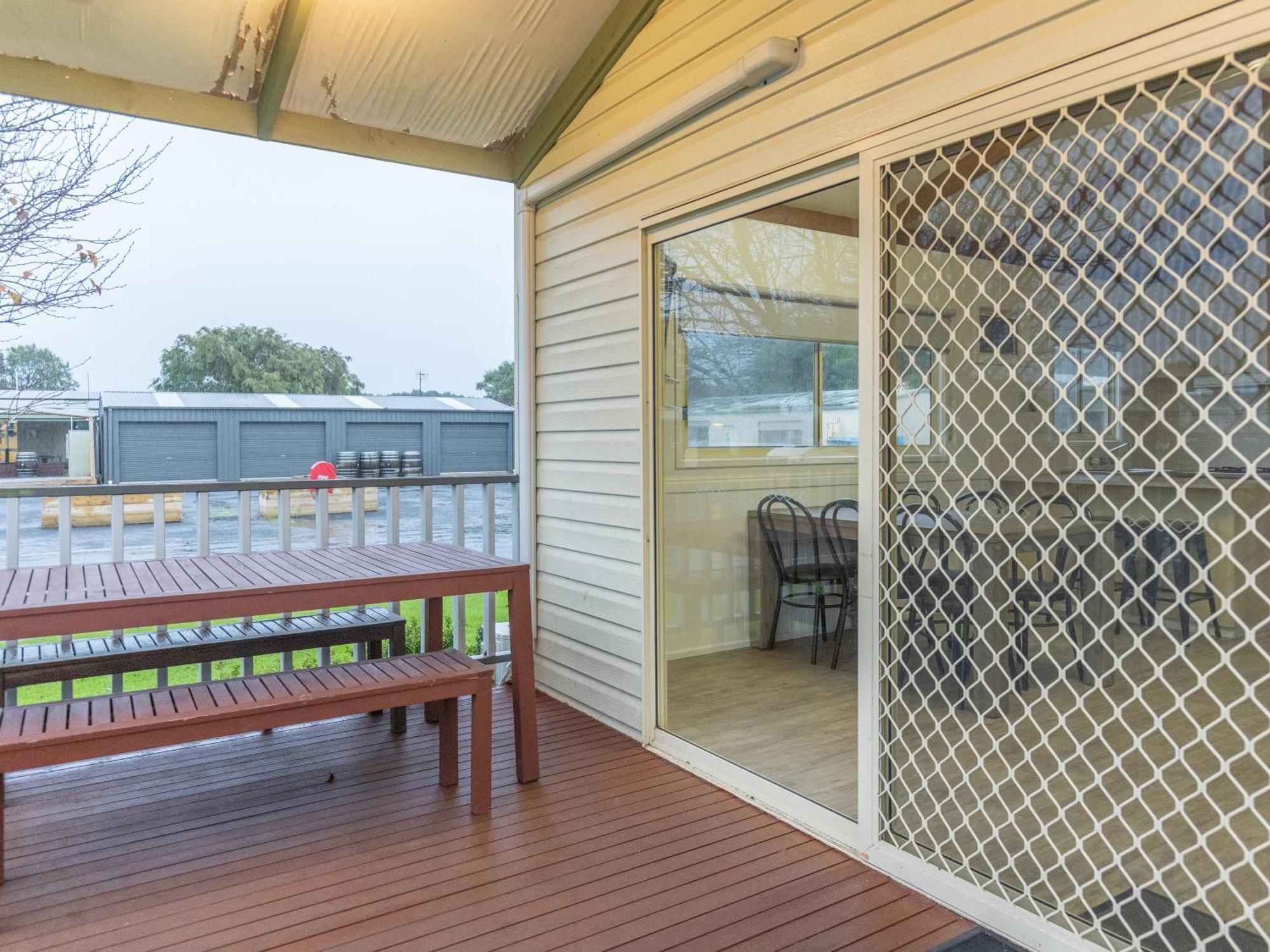 Nrma Warrnambool Riverside Holiday Park Rom bilde