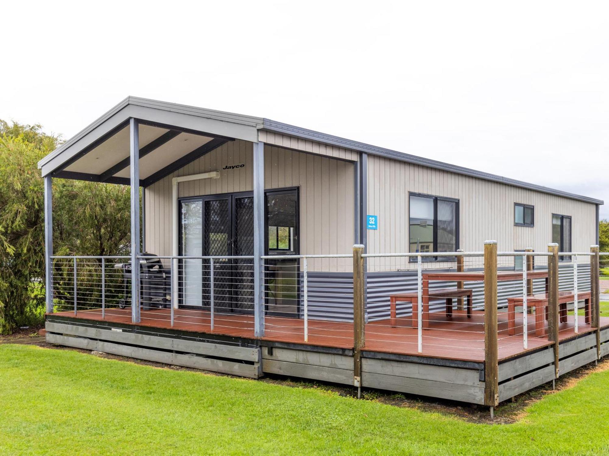 Nrma Warrnambool Riverside Holiday Park Rom bilde