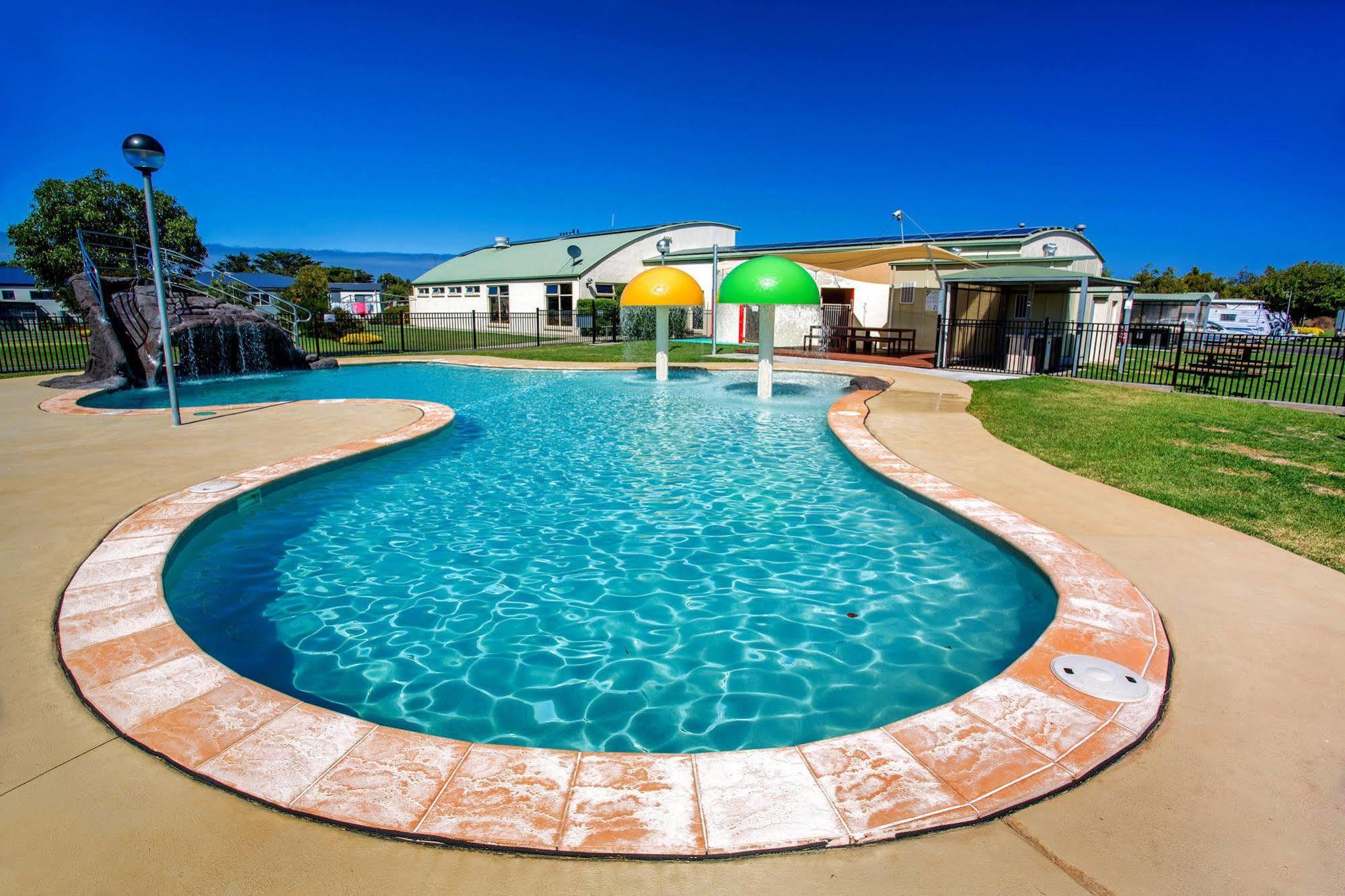 Nrma Warrnambool Riverside Holiday Park Eksteriør bilde
